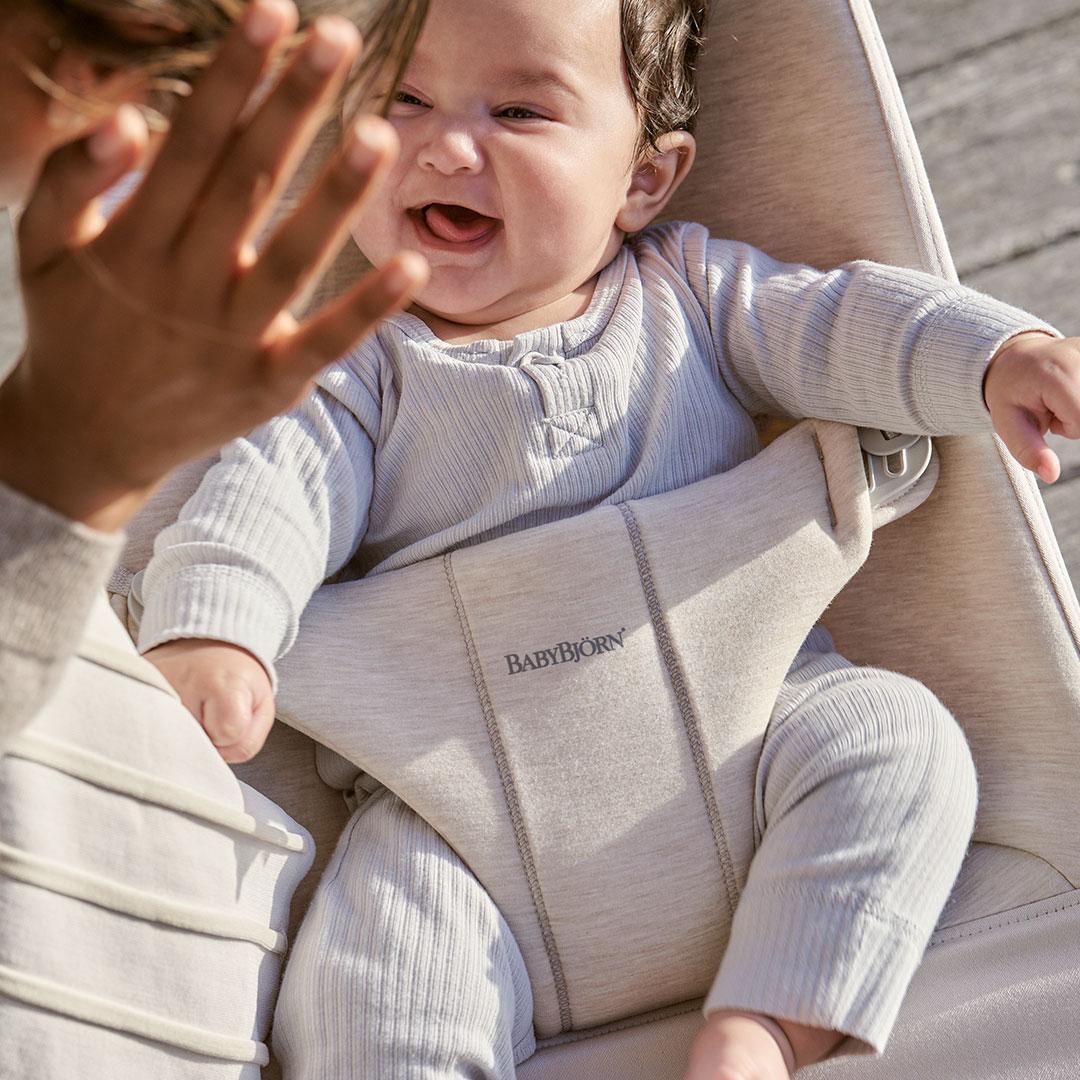 Bouncer Bliss, Light beige soft 3D Jersey.