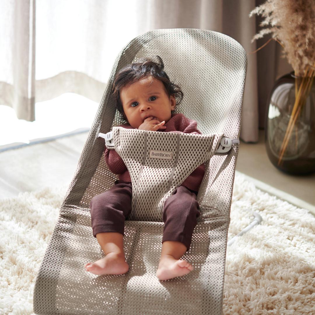 Baby Bouncer with the seat in breathable mesh - BabyBjörn
