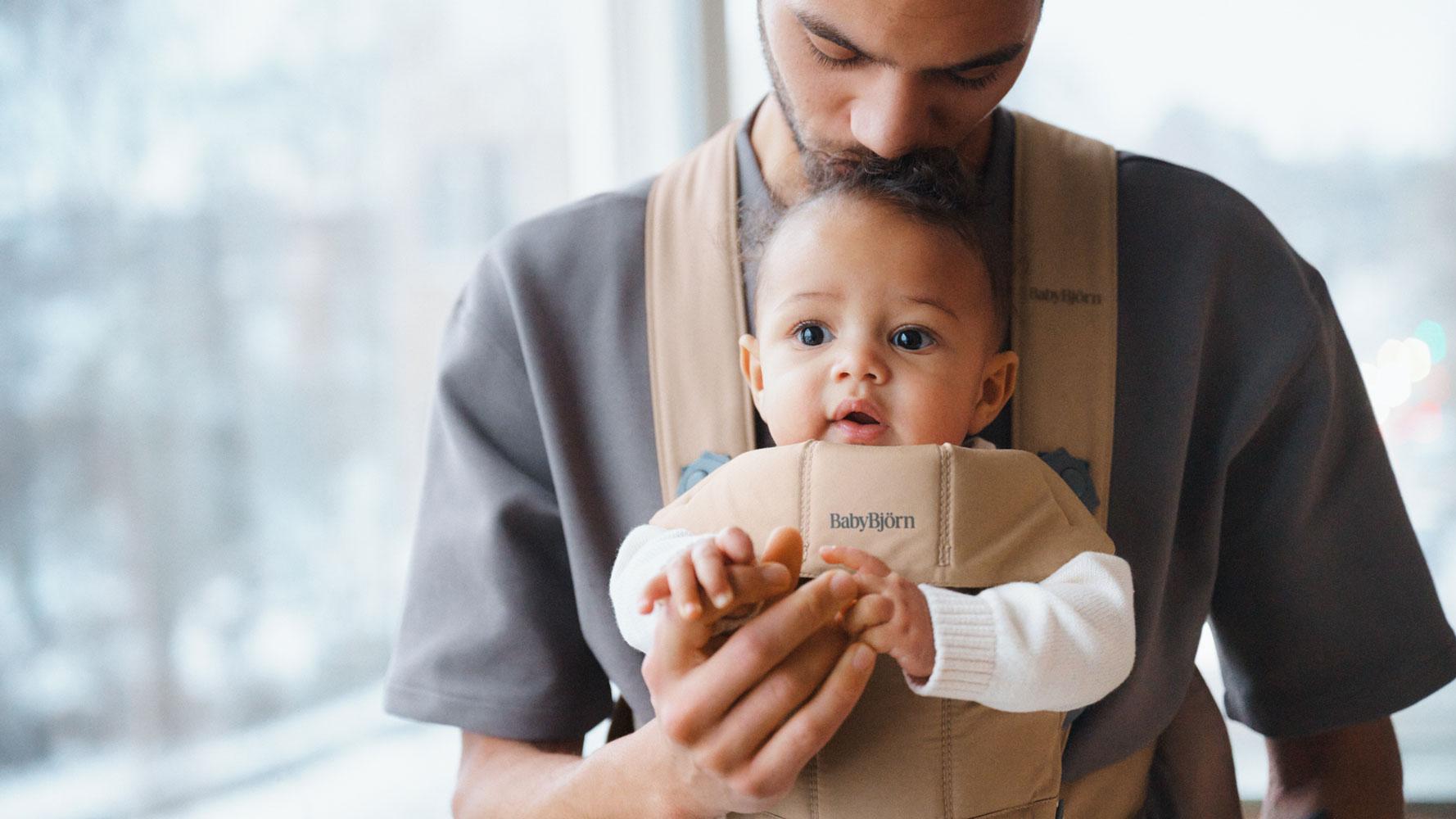 Baby Carrier Mini in Beige woven - BabyBjörn