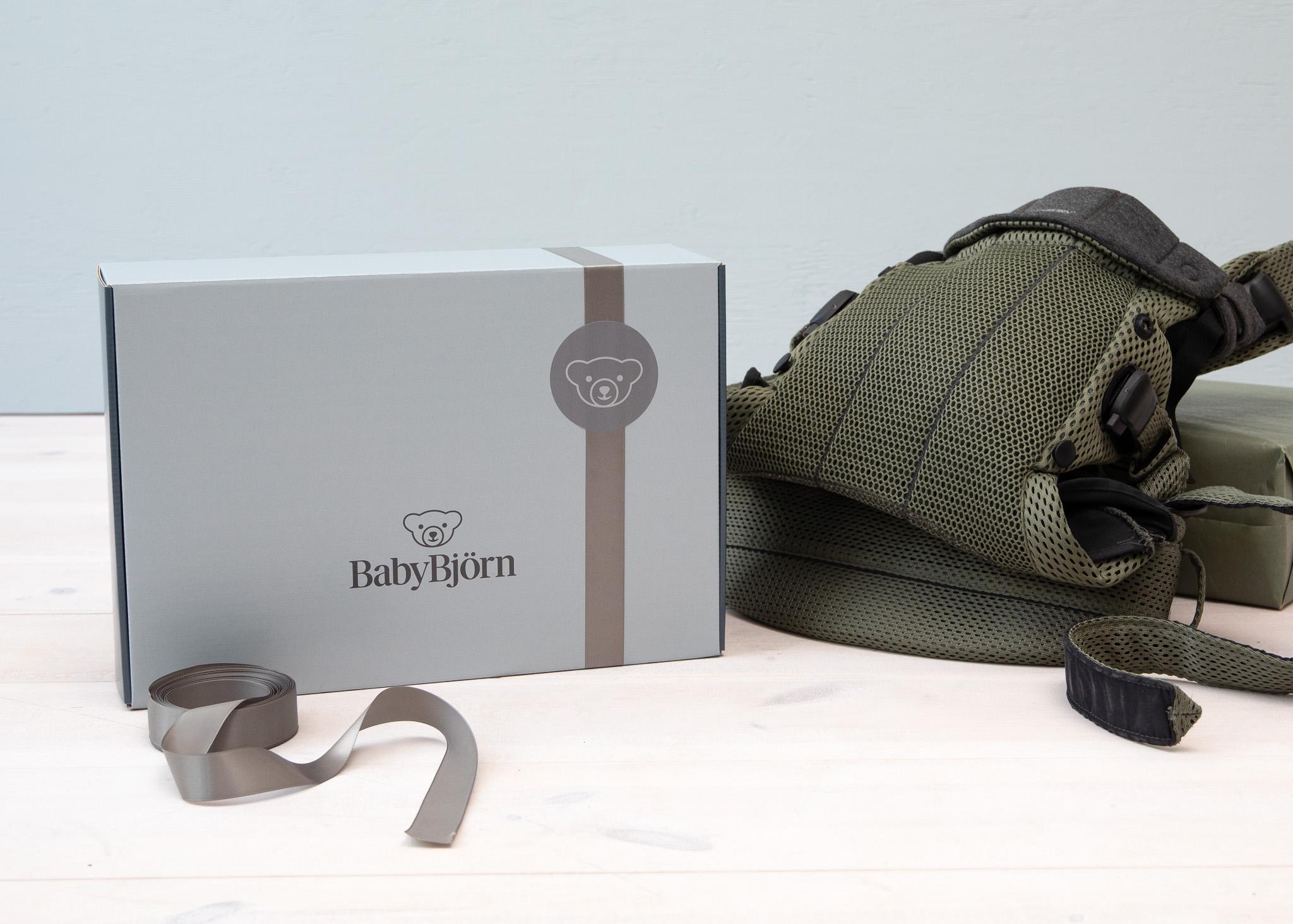 Gift wrapping with personal gift message - BabyBjörn